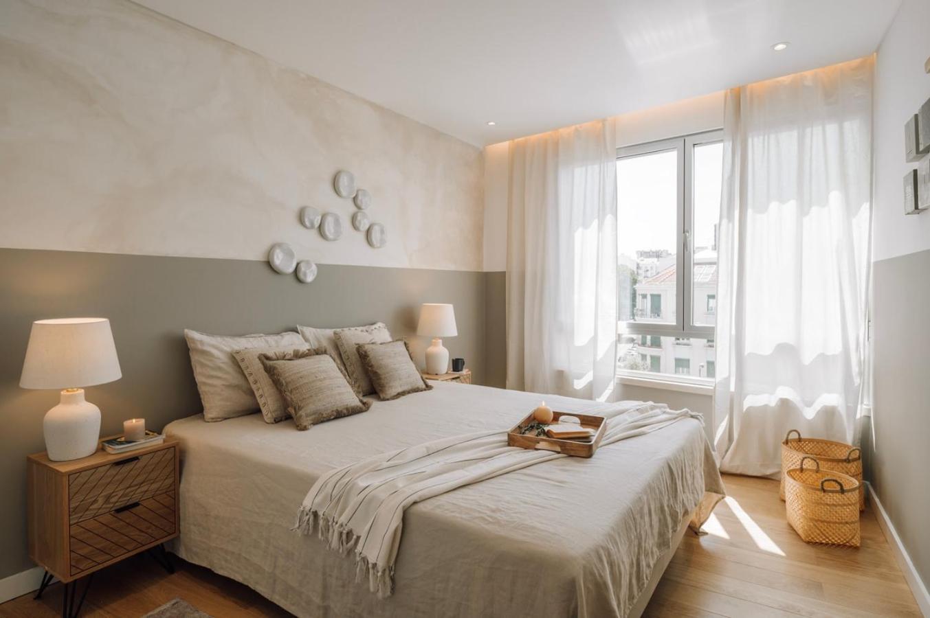 Montalto - 1 Bedroom And Parking In Alvalade * Lisboa